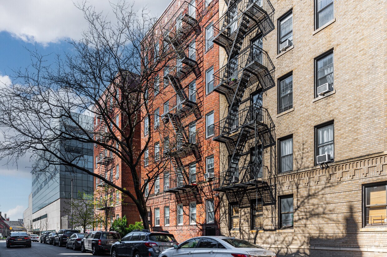 Foto del edificio - 2531 30th Rd