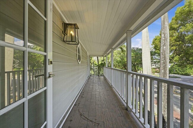 Foto del edificio - 459 NE 15th Ave