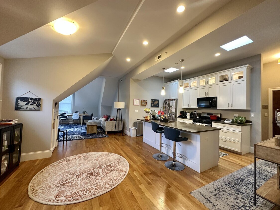Foto principal - 16 Linden Ave