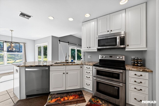 Foto del edificio - 270 11th St NW