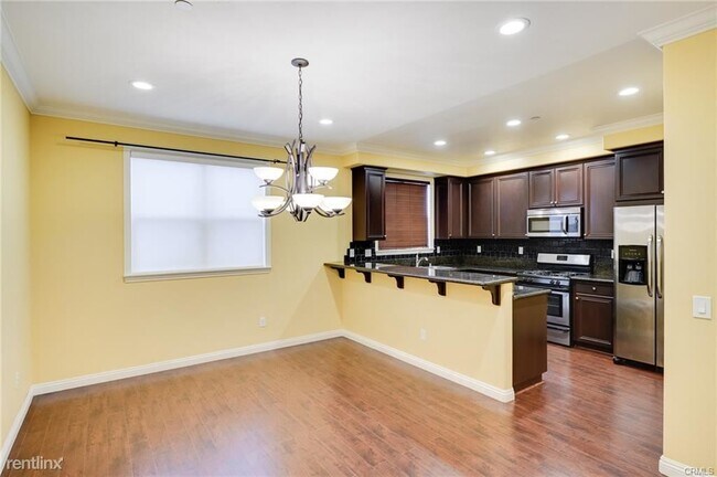 Building Photo - 3 br, 4 bath House - 10120 Amber Ct