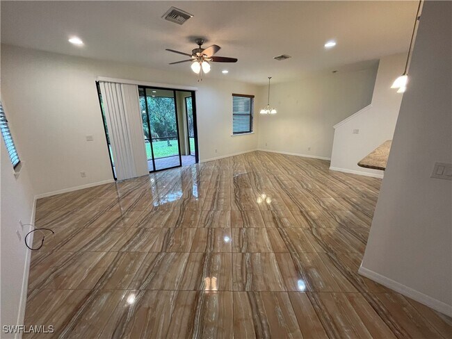 Building Photo - 15326 Summit Pl Cir