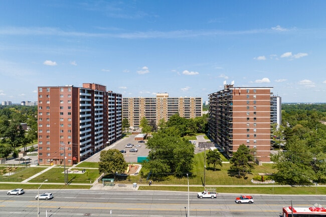 Building Photo - The Fairlea