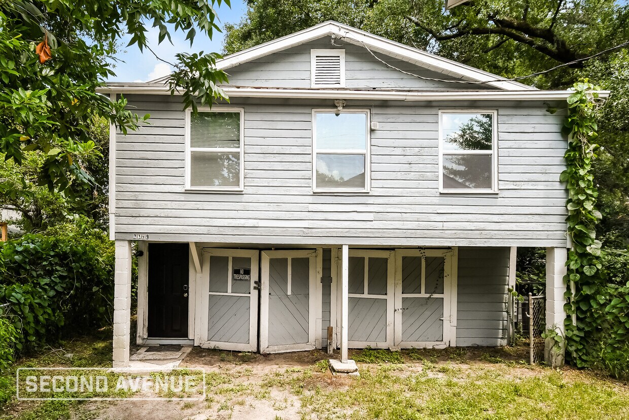 Primary Photo - 7119 Edge St