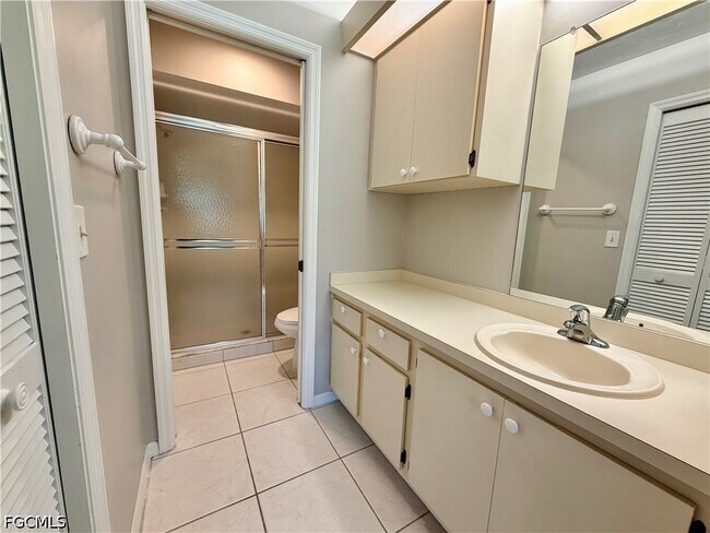 Foto del edificio - 13076 Cross Creek Ct