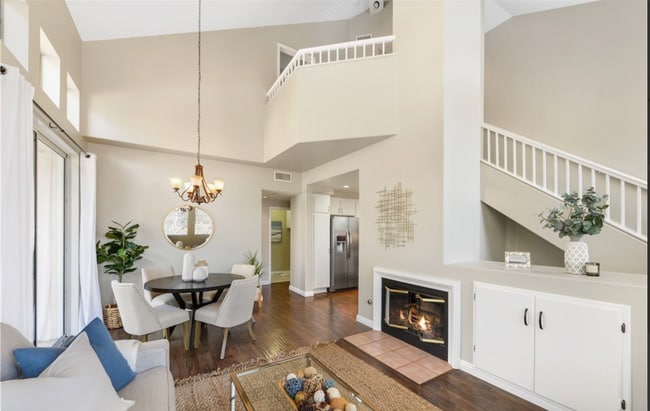 Building Photo - 2755 Dietrich Dr