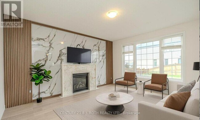 Building Photo - 3027 Monarch Dr