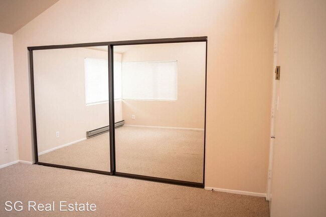 Building Photo - 3005 San Luis St