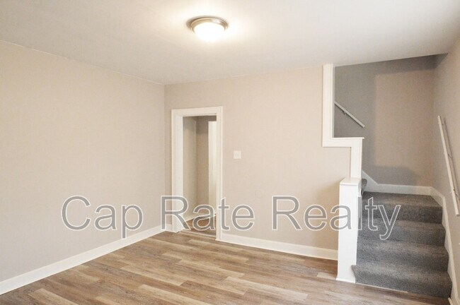 Foto del edificio - 1111 E 22nd Ave