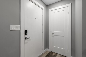 Interior Photo - Elizabeth Green