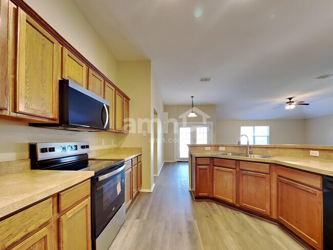 Foto del edificio - 1349 Illinois Ave