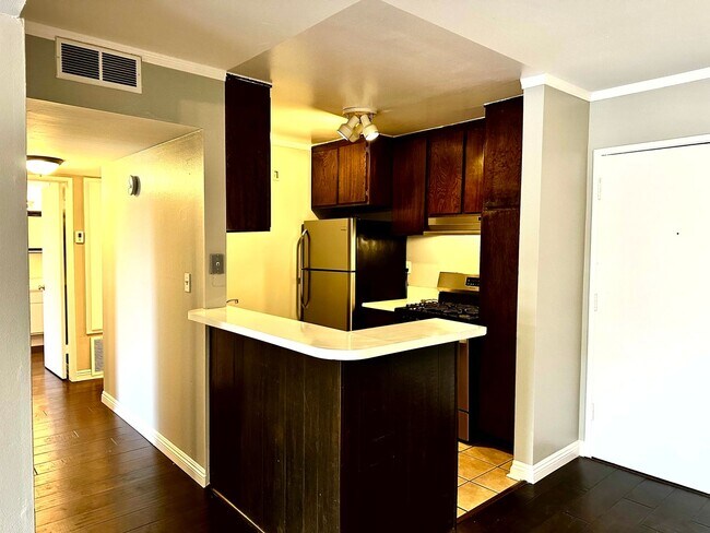 Foto del edificio - ***MOVE-IN SPECIAL 2 WEEKS FREE RENT***Spa...