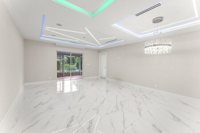 Foto del edificio - 6630 Spring Garden Run