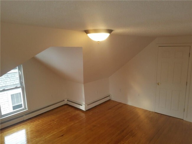 Building Photo - 404 Carrington Ave