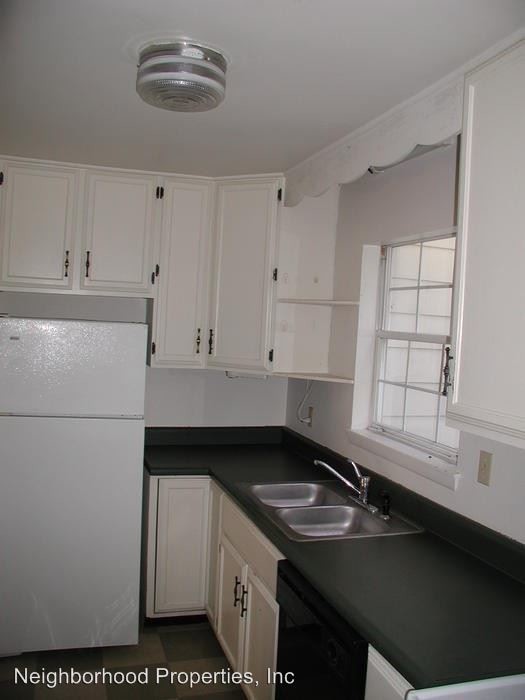 Building Photo - 113 Longwood Dr