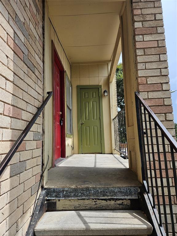 Building Photo - 5506 Rose Hill Cir