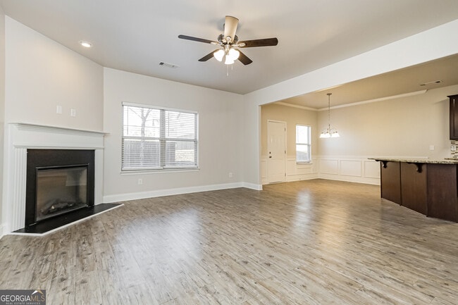 Foto del edificio - 175 Leland Ln