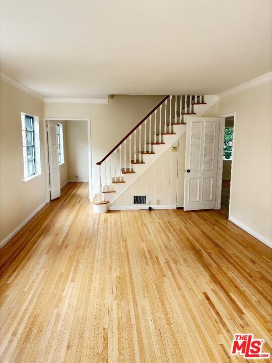 Building Photo - 10309 Chrysanthemum Ln