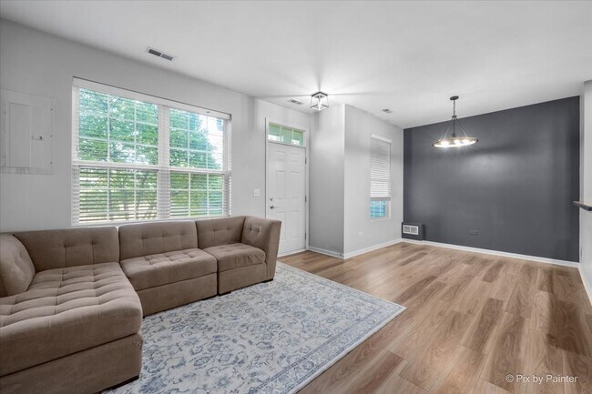 Foto del edificio - 509 Lakeside Ct