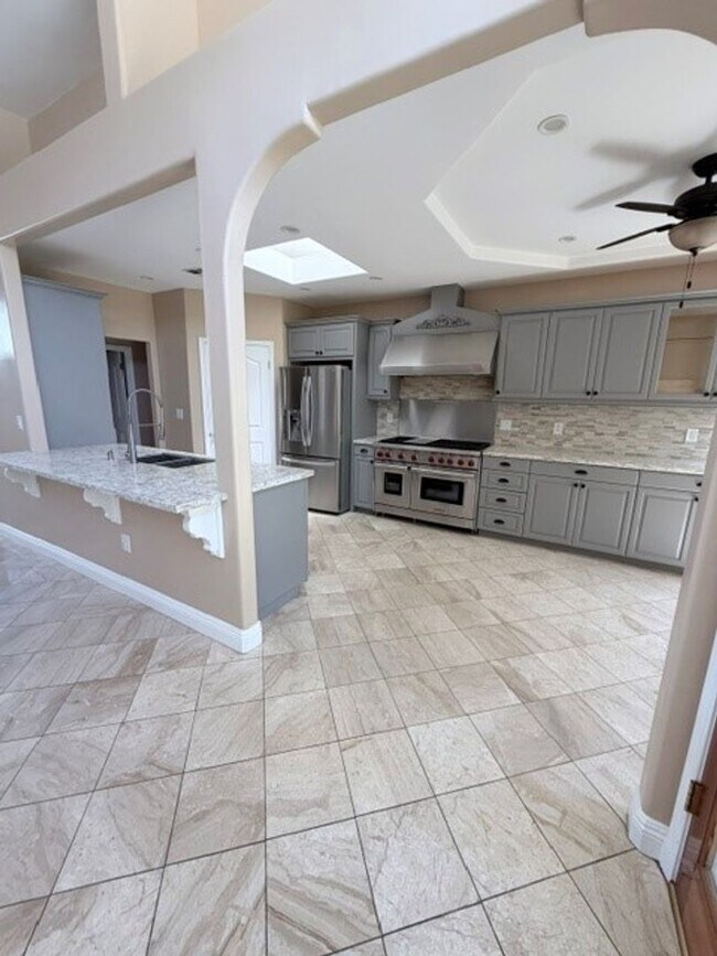 Foto del edificio - 5009 Glacier Canyon Ct