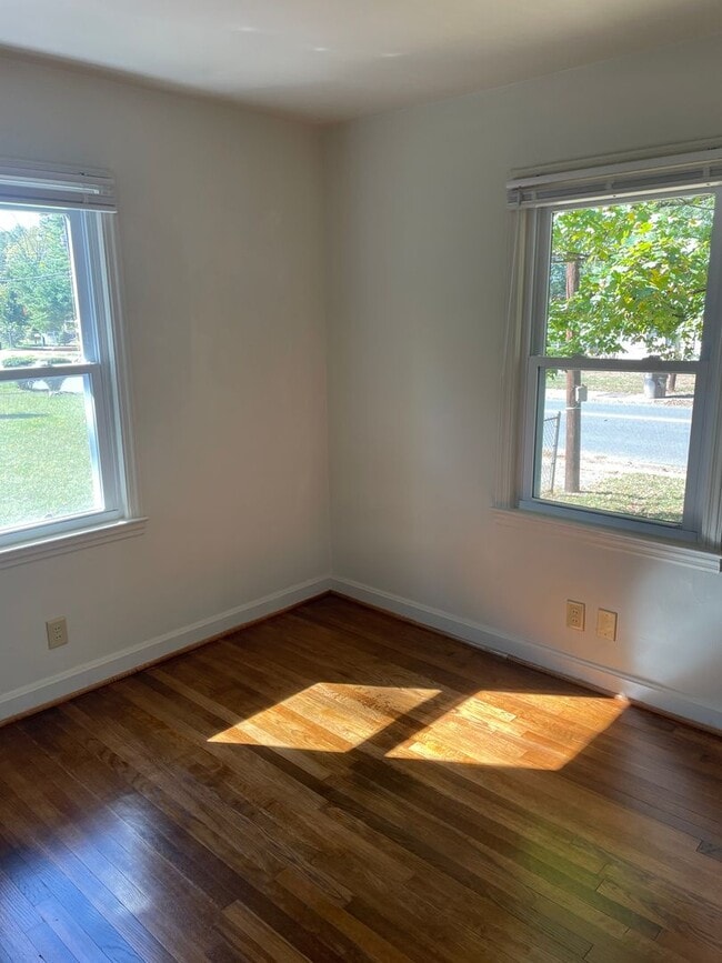 Building Photo - 1437 Thurmond St