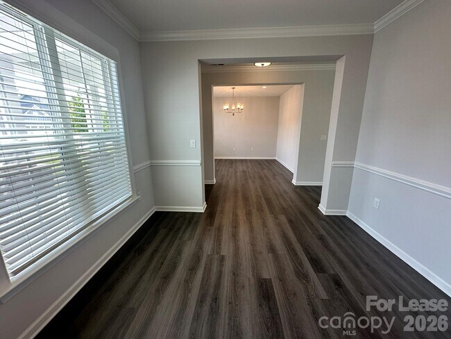 Foto del edificio - 1139 Overlake Dr