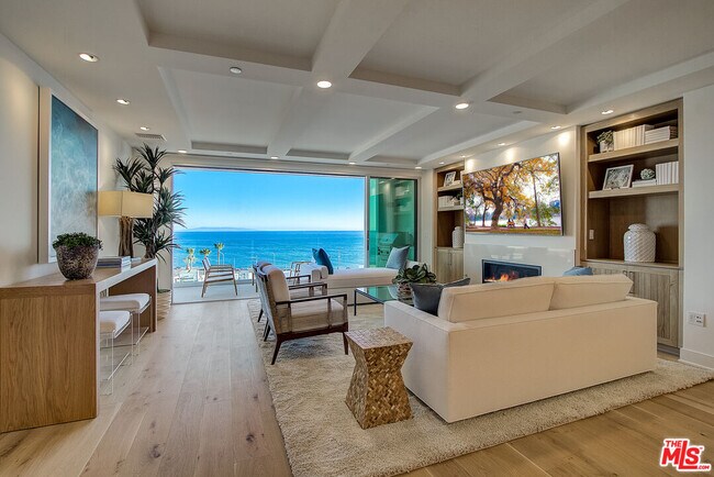 Foto del edificio - 17325 Castellammare Dr