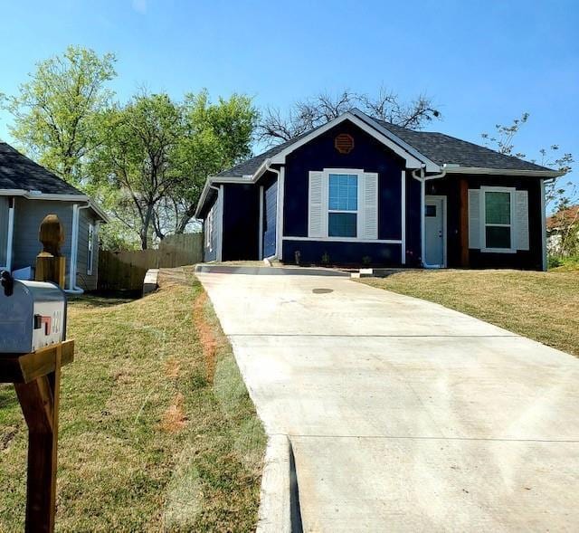 Building Photo - 320 W Bond St