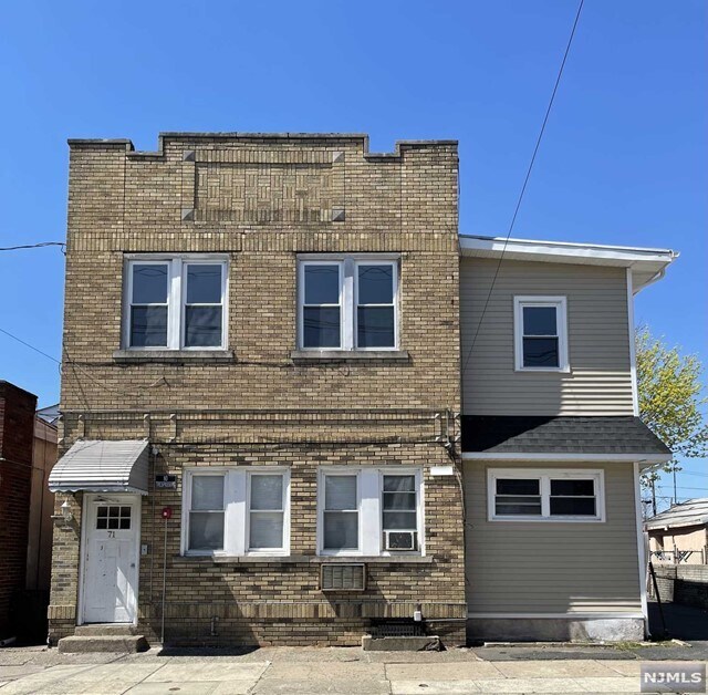 71 Gaston Ave Unit 1F, Garfield, NJ 07026 Room for Rent in Garfield