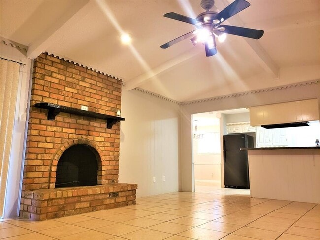 Building Photo - 960 Briarcove Pl