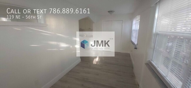 Building Photo - Stylish & Central Miami Home – Perfect Loc...