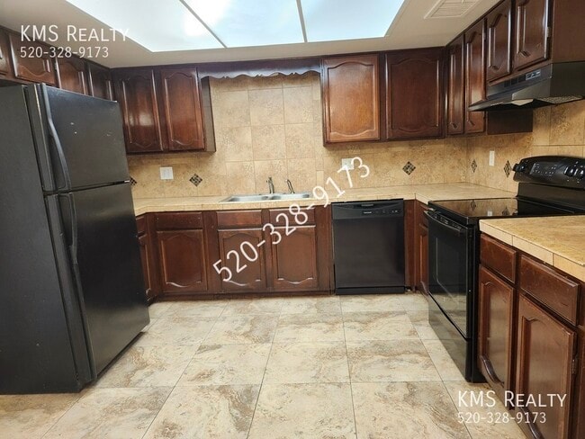 Foto del edificio - 2565 N Fair Oaks Ave