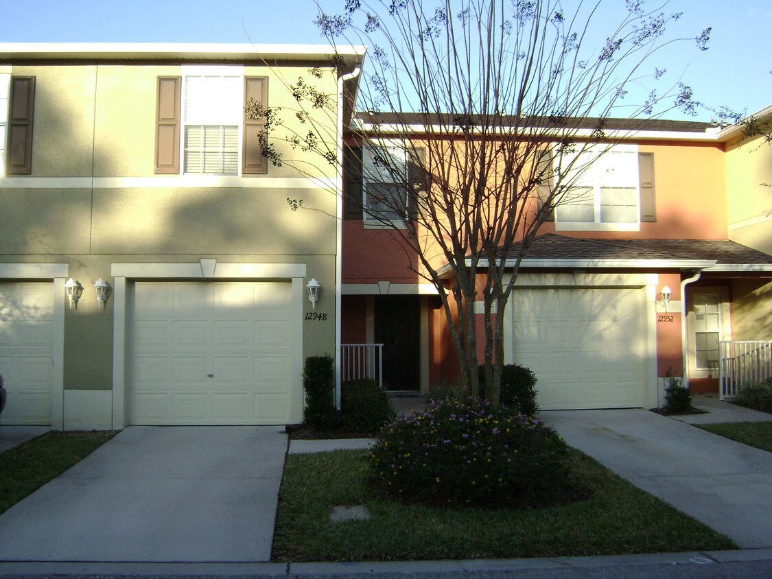 12948 Lexington Summit St, Orlando, FL 32828 Townhome Rentals in