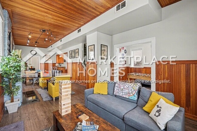 Foto del edificio - 1391 Woodbridge St