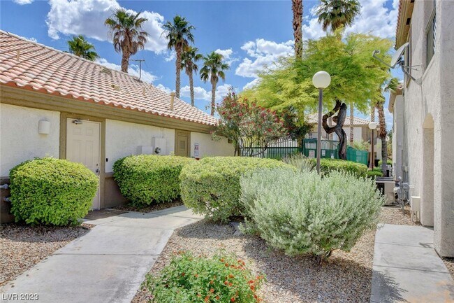 Building Photo - 6904 Indian Chief Dr