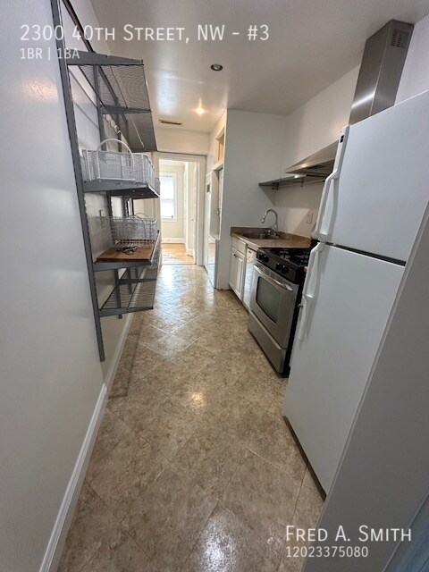Building Photo - Glover Park Spacious Beautiful One-Bedroom...