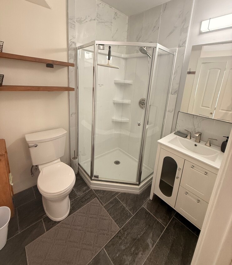 Building Photo - 14108 Angell St