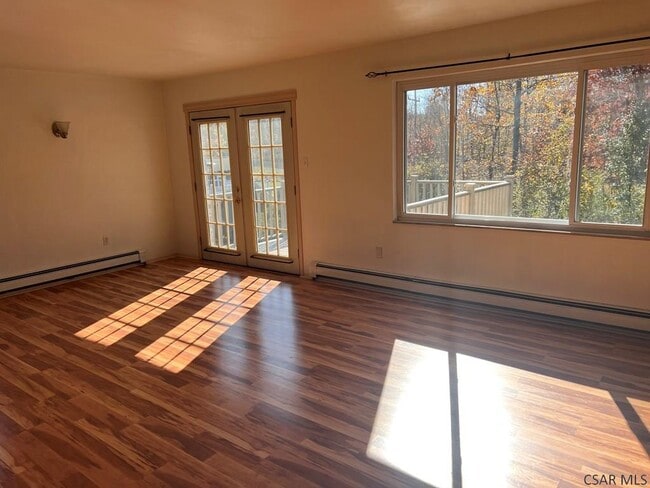 Building Photo - 120-122 Berkey Dr