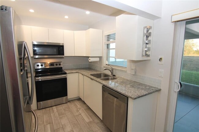 Foto del edificio - 1311 New Bedford Dr