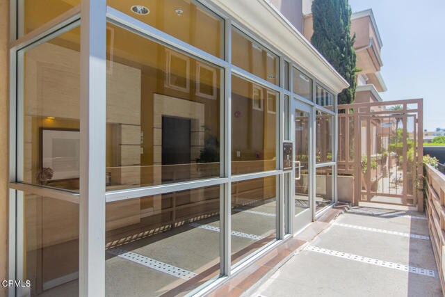 Foto del edificio - 130 S Mentor Ave
