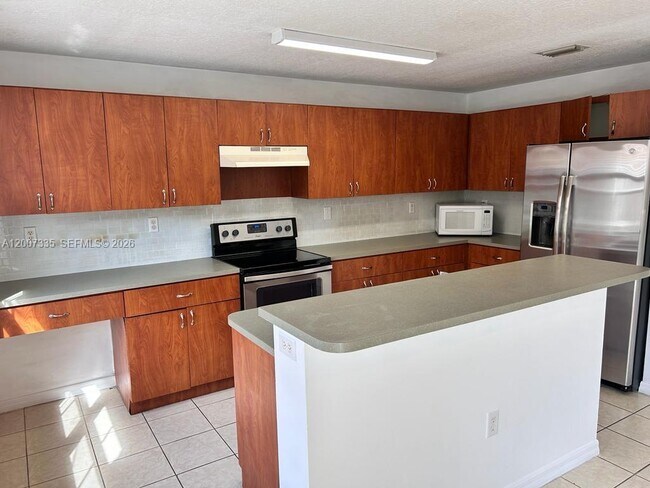 Foto del edificio - 15226 SW 30th Terrace