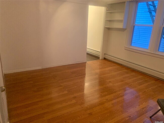 Foto del edificio - 86-73 107th St