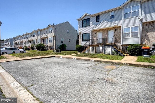 Building Photo - 112 Rosie Dr
