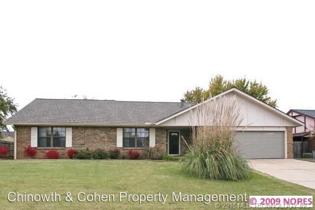 Foto principal - 3 br, 2 bath House - 8121 E 75th St