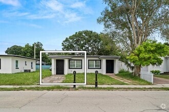 Building Photo - 606 S 13th St