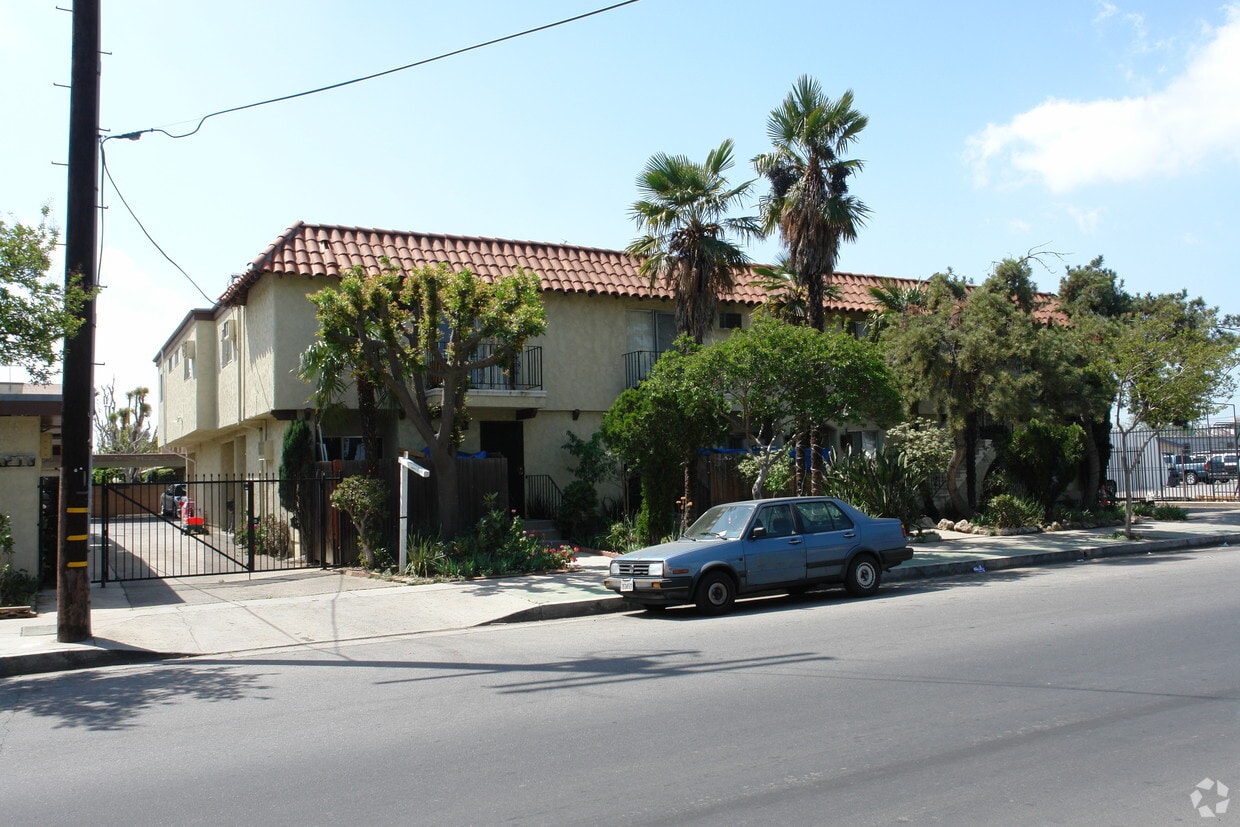 Building Photo - 15316 Chase St