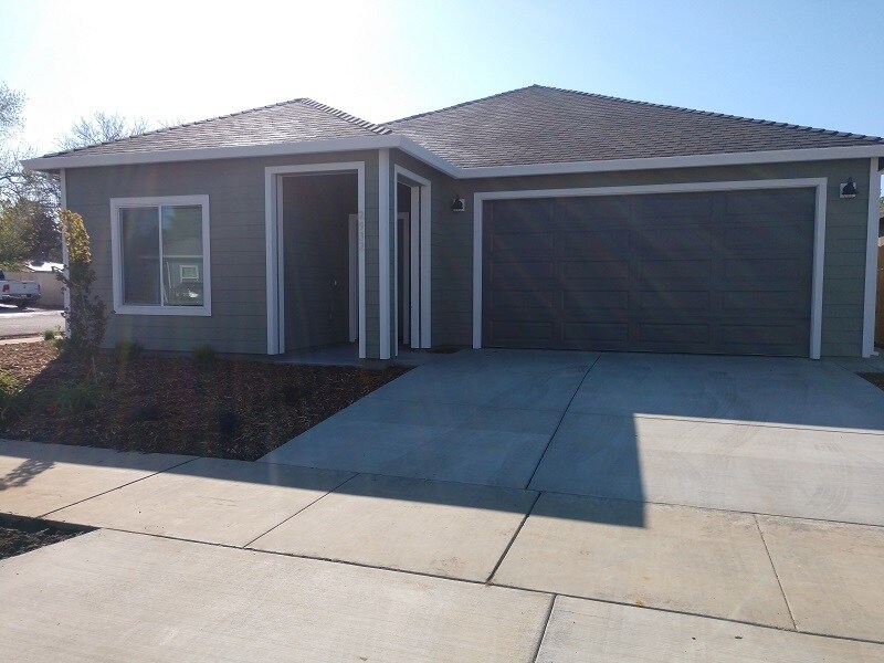 Primary Photo - 2932 Carlene Pl