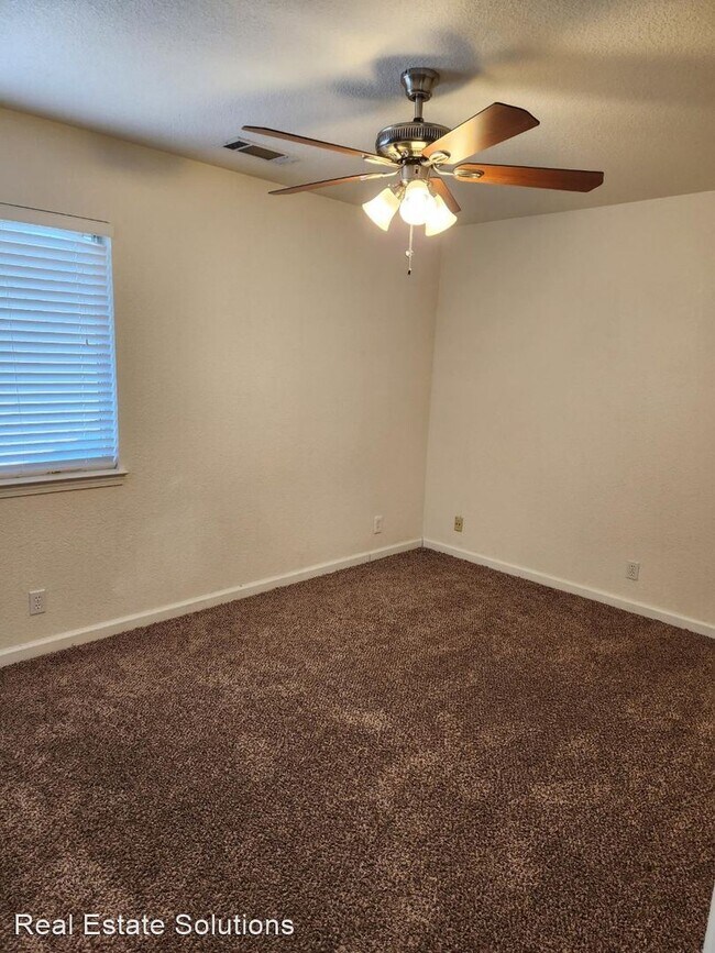 Building Photo - 2 br, 2 bath House - 2351 Ferry Street