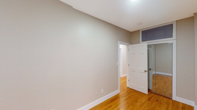 Foto del edificio - 180 Claremont Ave