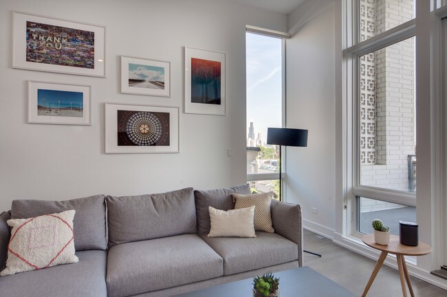 Building Photo - Common Damen